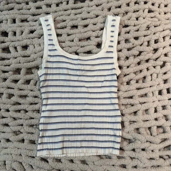 H&M Ribbed Tank Top - Picture 2 of 4
